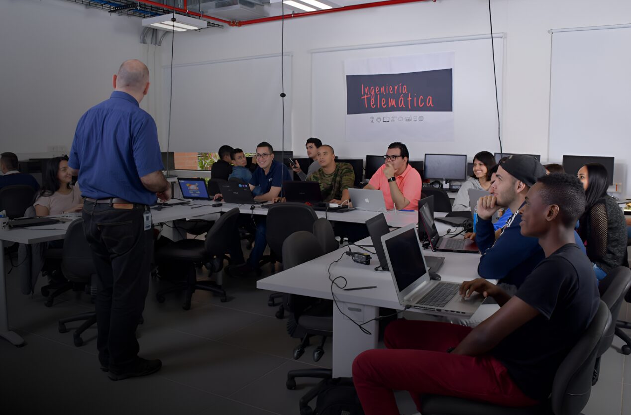 Imagen destacada del laboratorio - Laboratorios de Infraestructura – Sala103M